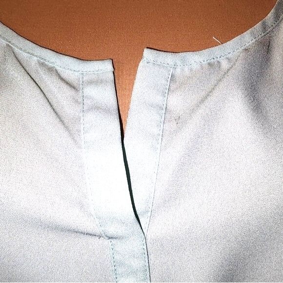 Torrid Mint Green Polyester and Lace Tulip Sleeve Blouse Plus Size 1X - Picture 2 of 13